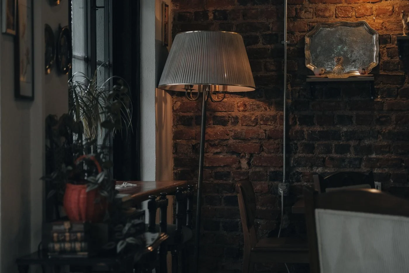 Low evening light around seating in a living room
